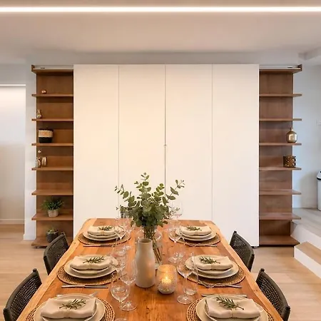 Apartmán Spacious Family Duplex With Sunny Terrace Near The