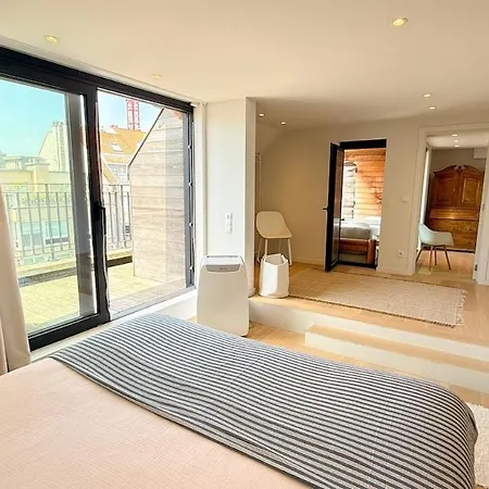 Spacious Family Duplex With Sunny Terrace Near The Apartmán